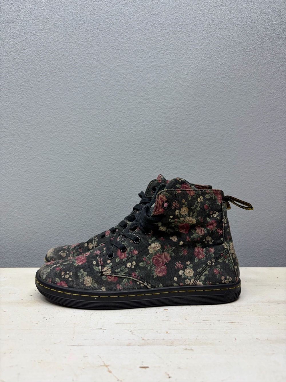 Dr. Martens Hackney Floral Canvas Ankle Boots Size 8